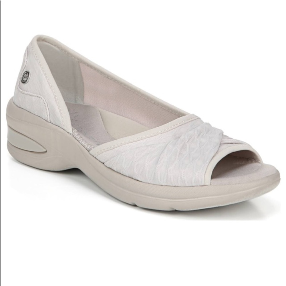 Bzees Remix sandal peep toe slip on beige gray 8